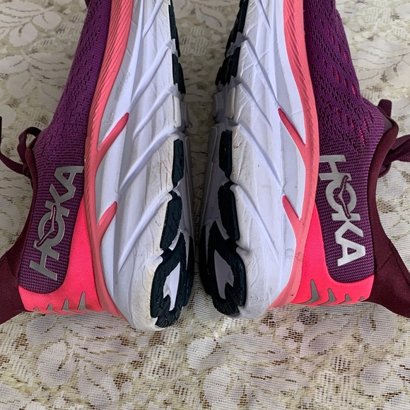 Hoka Clifton 8 Women's Magenta and Coral Everyday Athletic Shoes - Picture 10 of 12